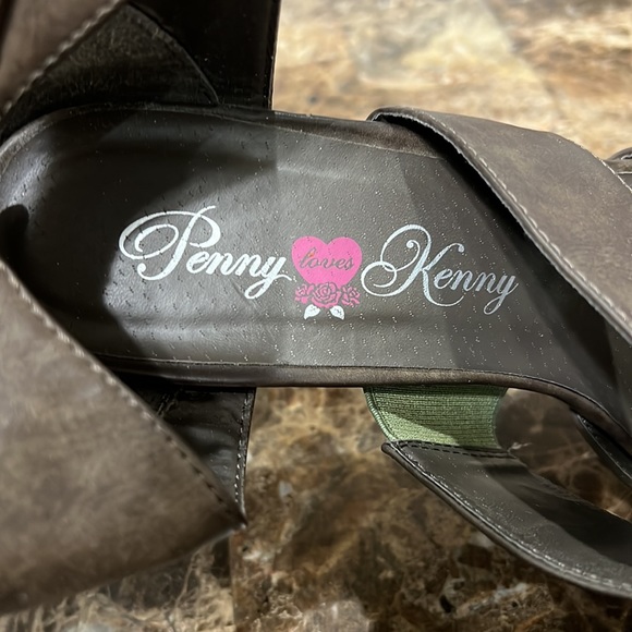 Khaki green stiletto heel - Picture 3 of 4